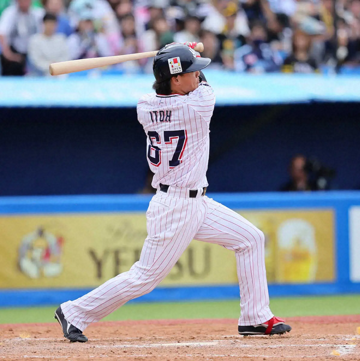 【画像・写真】ヤクルト・伊藤　2試合連続本塁打　プロ初アーチから4戦3発「うまく反応できた」