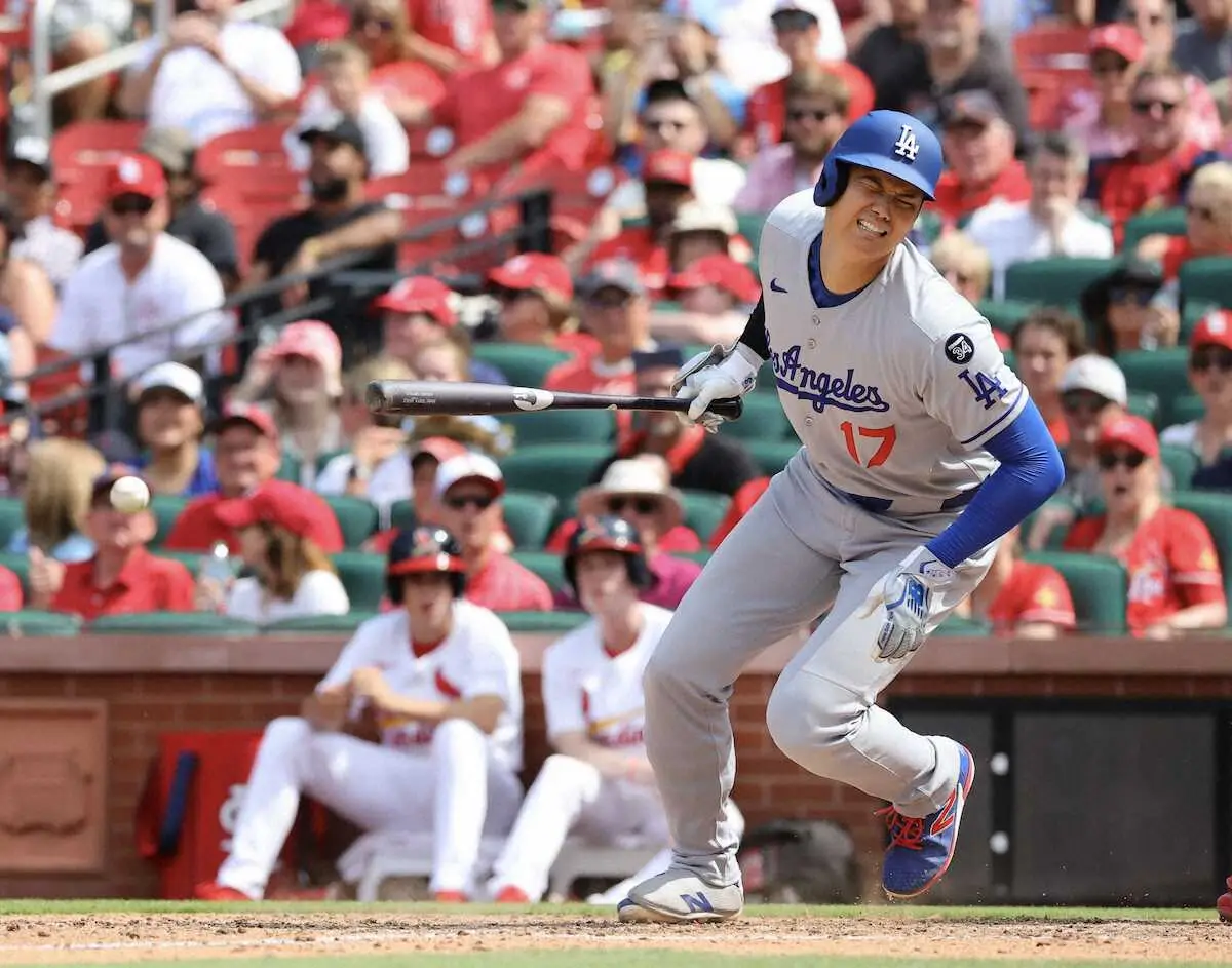 【画像・写真】ドジャース・大谷翔平　出場64試合目で今季初の死球　左足くるぶし付近に直撃