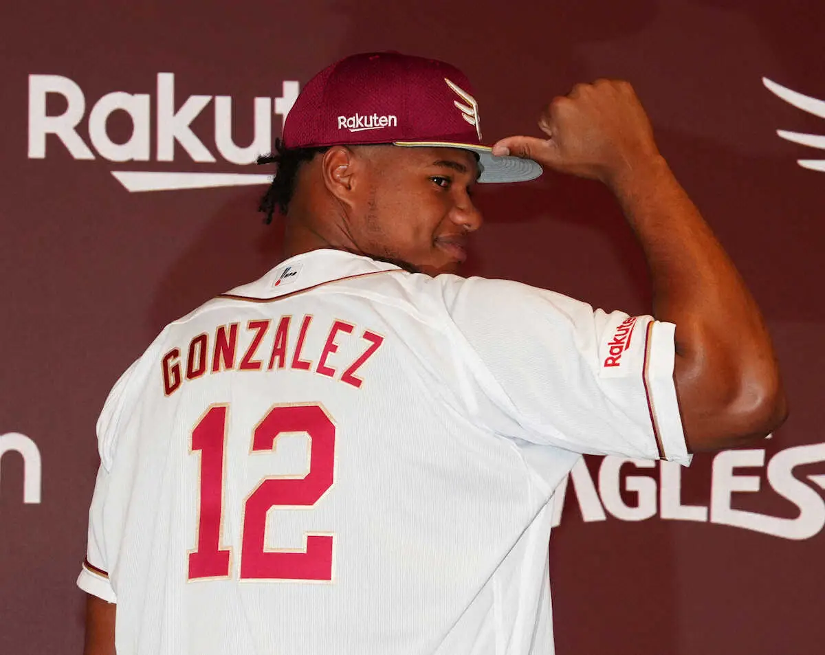 【画像・写真】楽天の新外国人、オスカー・ゴンザレスが1軍に合流