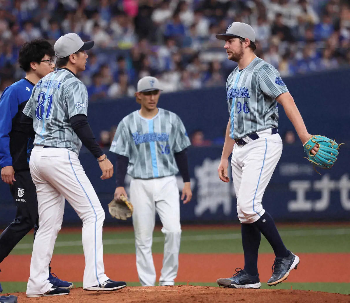 【画像・写真】DeNA　交流戦初のカード負け越し　バウアー制球乱れ交流戦5戦目で初黒星　6回持たず131球4失点