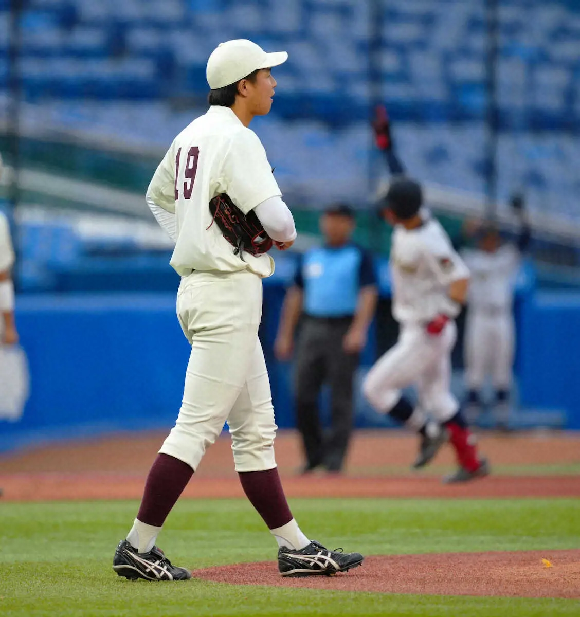 【画像・写真】早大、大会初のコールド負け…8強で姿消す　東海大に12失点で8回無念　小宮山監督「試合前の準備不足」