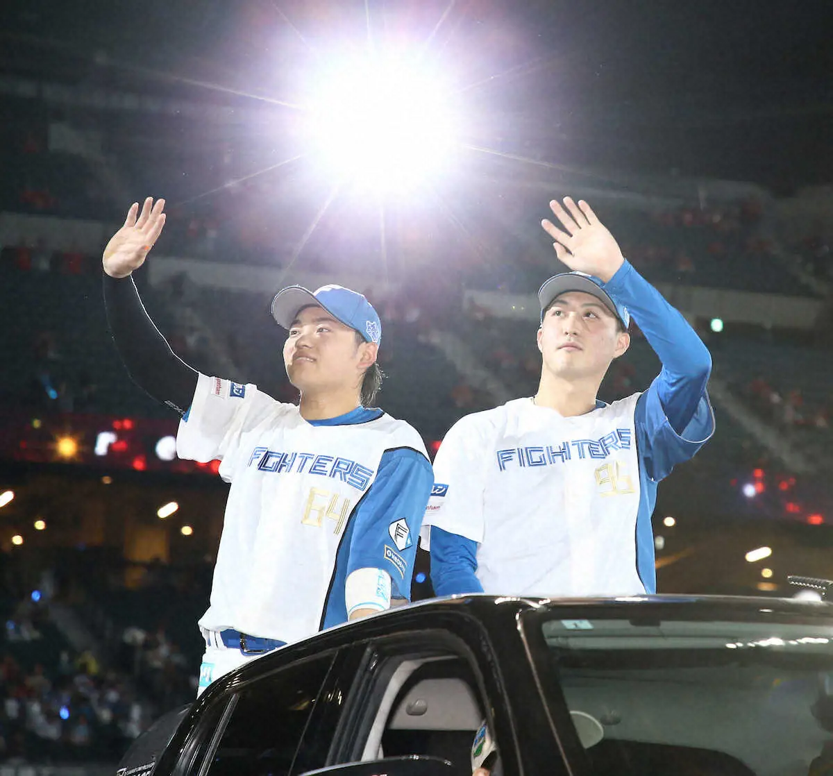 【画像・写真】日本ハム　7点差逆転勝利で6番手登板の柳川大晟が今季初勝利　延長10回を3者連続三振「狙って取れた」