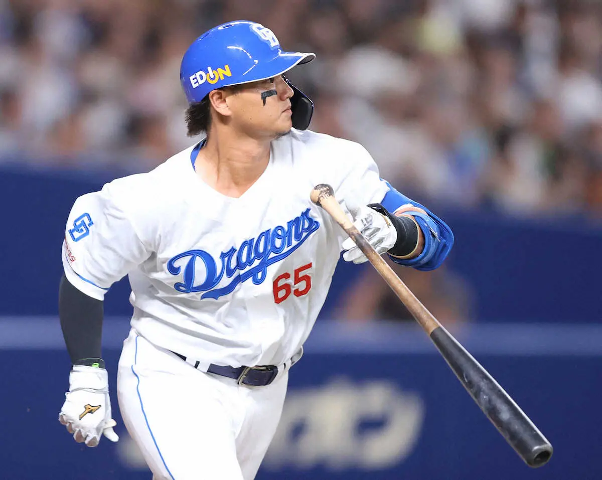 【画像・写真】中日入団会見から4時間後!　西武から移籍の佐藤が「5番・三塁」で初打点＆初安打　「緊張しました」