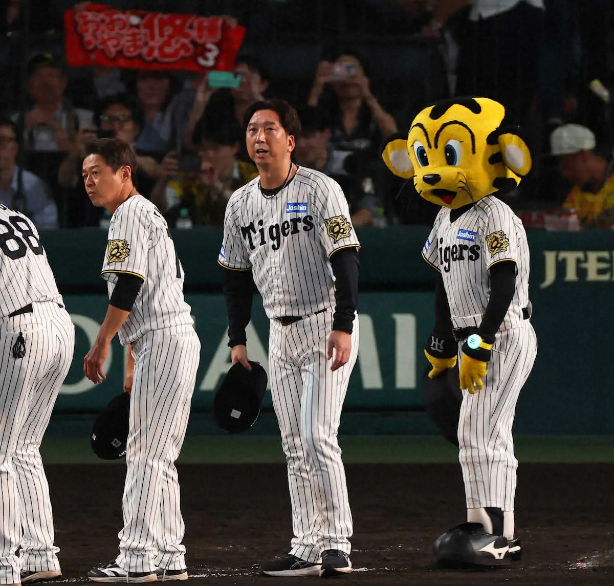 【画像・写真】阪神・藤川監督　伊藤将の初勝利「逃げずに闘い続けたこと」強攻策を反省「あの辺は自分も勉強」