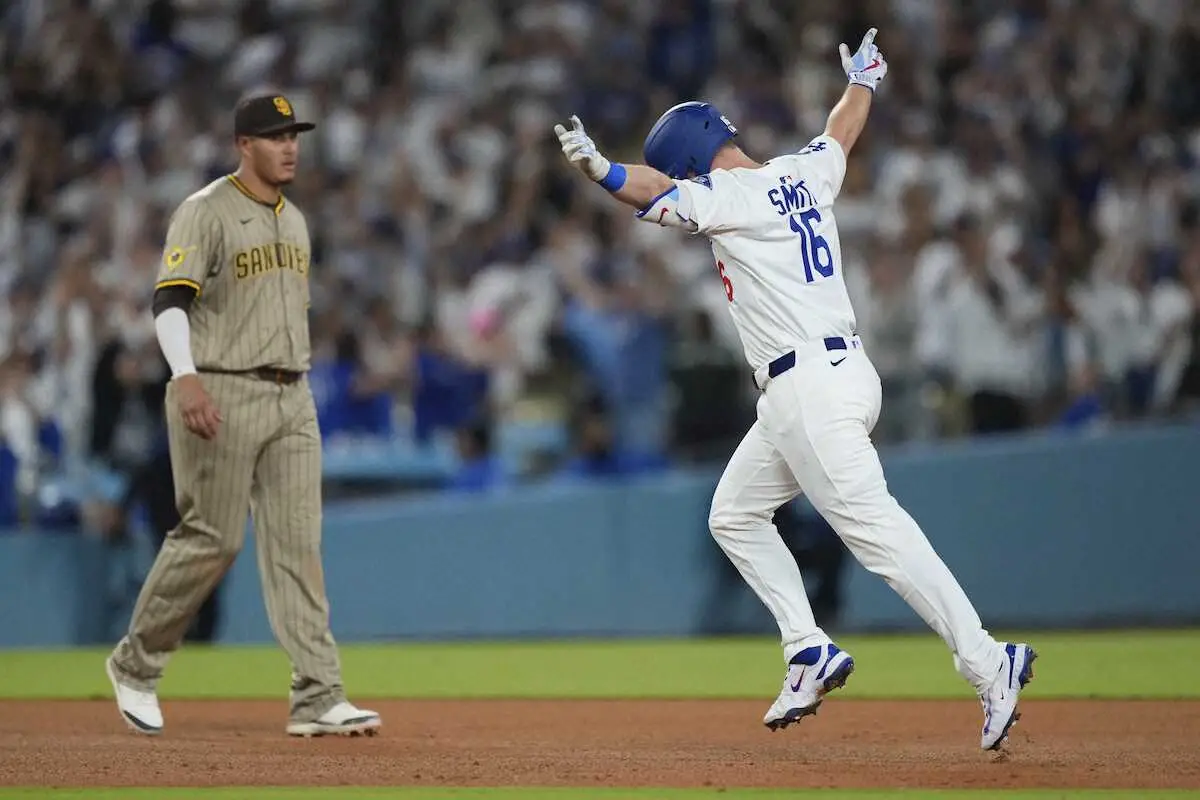 【画像・写真】ドジャースがサヨナラ勝ちで5連勝！スミスが代打で劇的アーチ　無安打の大谷翔平もベンチ飛び出し大喜び