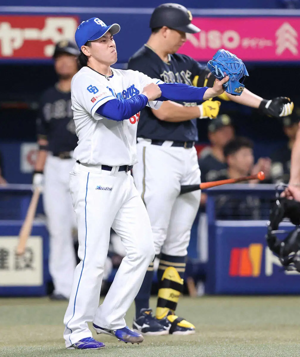 【画像・写真】中日・三浦 今季最短3回0/3を5失点KO「チームに申し訳ないです」井上監督が2軍降格を明言