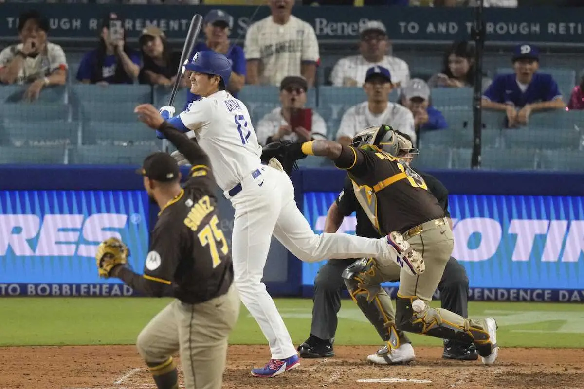 【画像・写真】大谷翔平　また報復？右肩付近に死球　9回パ軍への死球で乱闘騒ぎ→警告試合　死球与えた元阪神右腕は退場