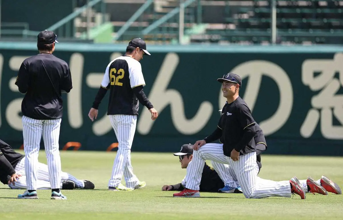 【画像・写真】阪神ドラ5ルーキー・佐野が1軍合流　「全然寝られなかった」