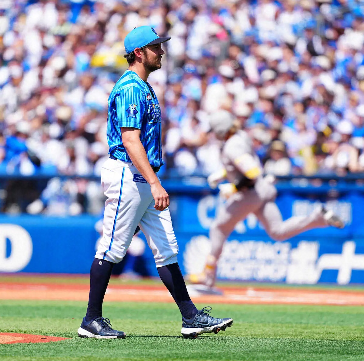 【画像・写真】DeNAバウアー　NPB最短KO「今日は何もない」1回0/37失点の大炎上…初回5失点は自己ワースト