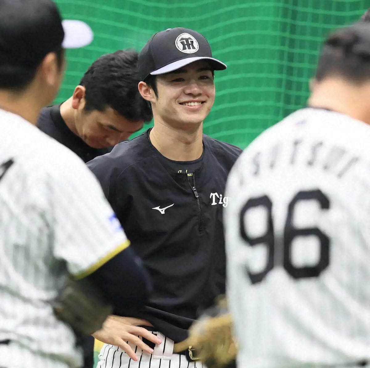 【画像・写真】阪神・中野が全体練習復帰　22日のソフトバンク戦で頭部死球受けていた