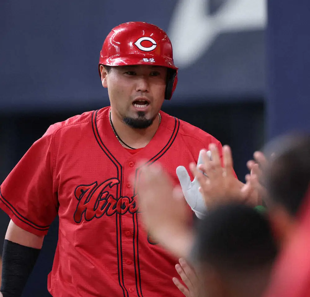 【画像・写真】広島・末包　速球対応力UPへ新兵器導入　リーグ戦再開後クリケット型バットで「長打増やせたら」