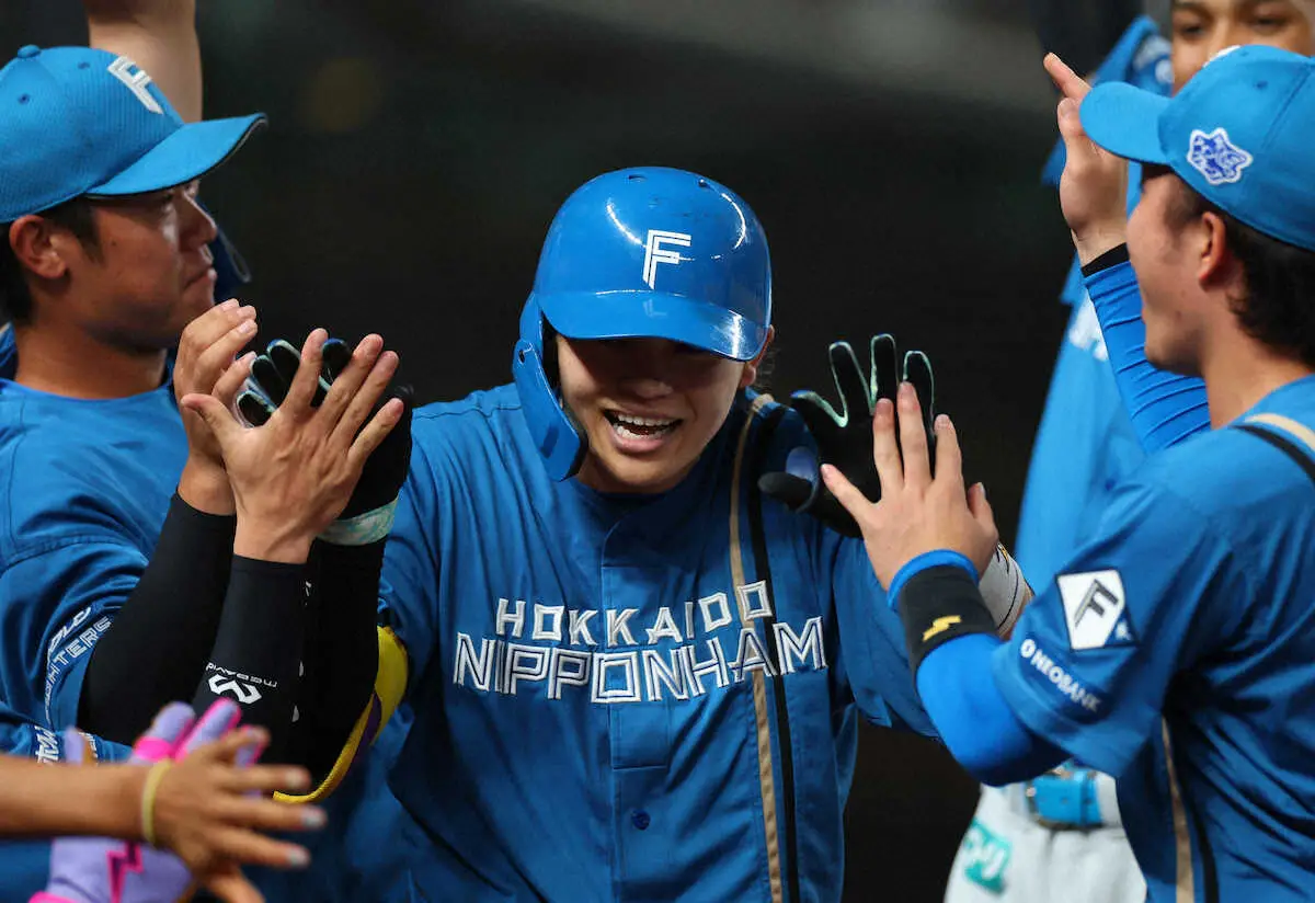 【画像・写真】新庄日本ハム、終盤底力でリーグ再開白星発進！　万波が千金勝ち越し打、伊藤はトップ独走8勝目