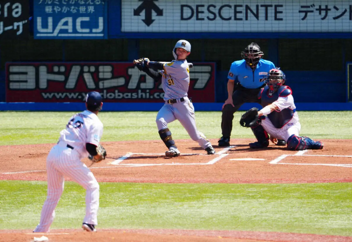 【画像・写真】阪神・中野　29歳バースデーを自ら祝う右前打　初回1死から高橋のカーブを攻略