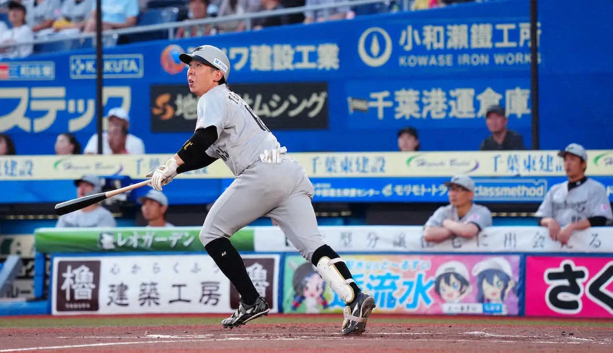 【画像・写真】ロッテの19歳・寺地　先制5号ソロで連敗ストップに貢献　高卒2年目までの捕手で5本塁打は球団最多