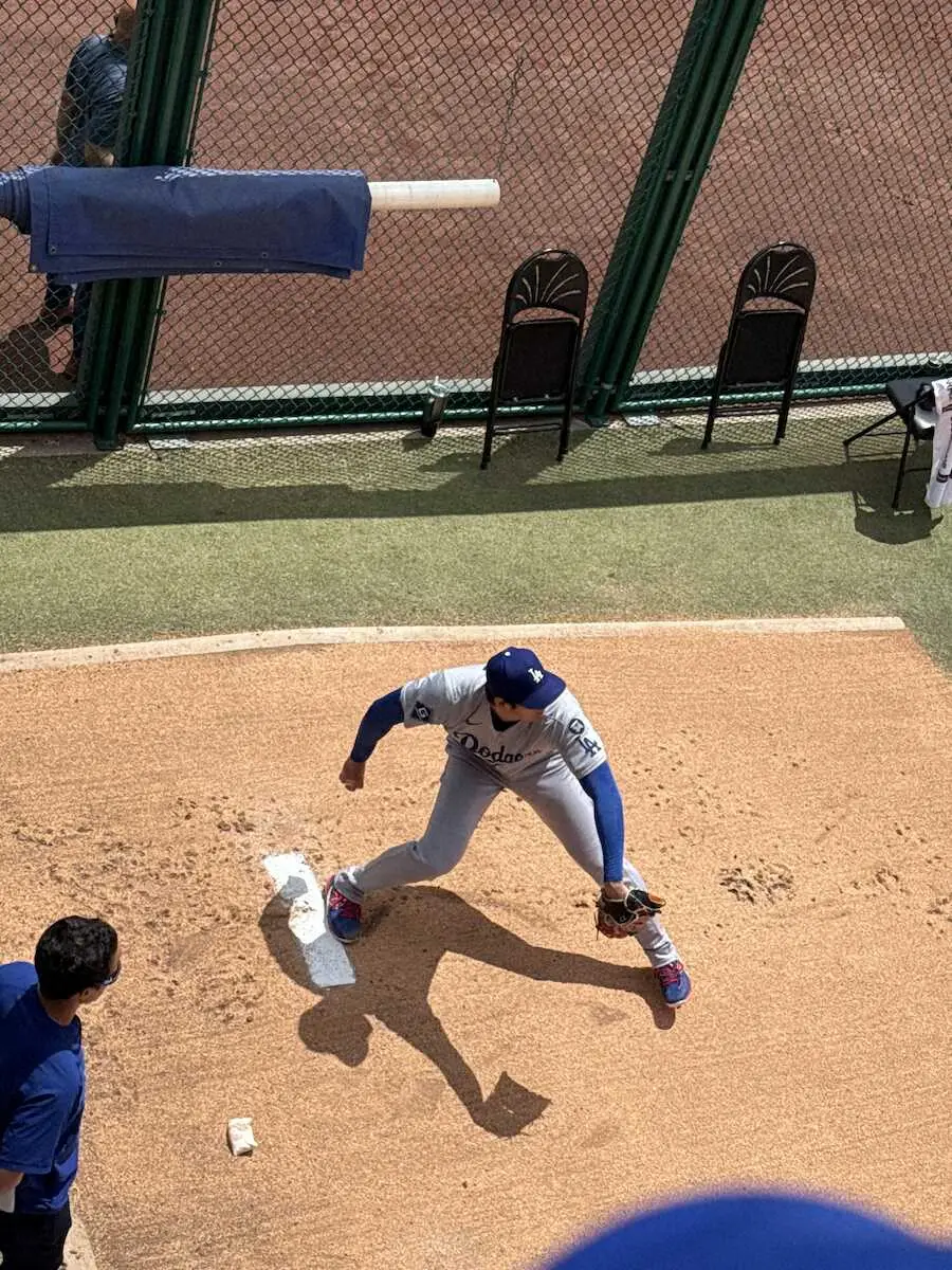 【画像・写真】ドジャース・大谷　“2世”斬りで威力証明縦スライダー　投手C補佐「いろいろな方向に曲げる能力ある」