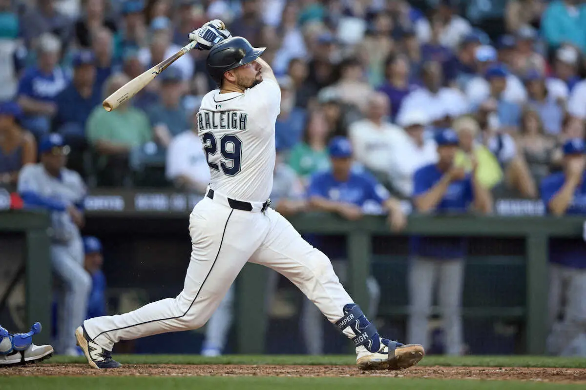 【画像・写真】マリナーズ・ローリーが7試合ぶり33号！メジャートップ独走　球宴の本塁打競争に出場表明