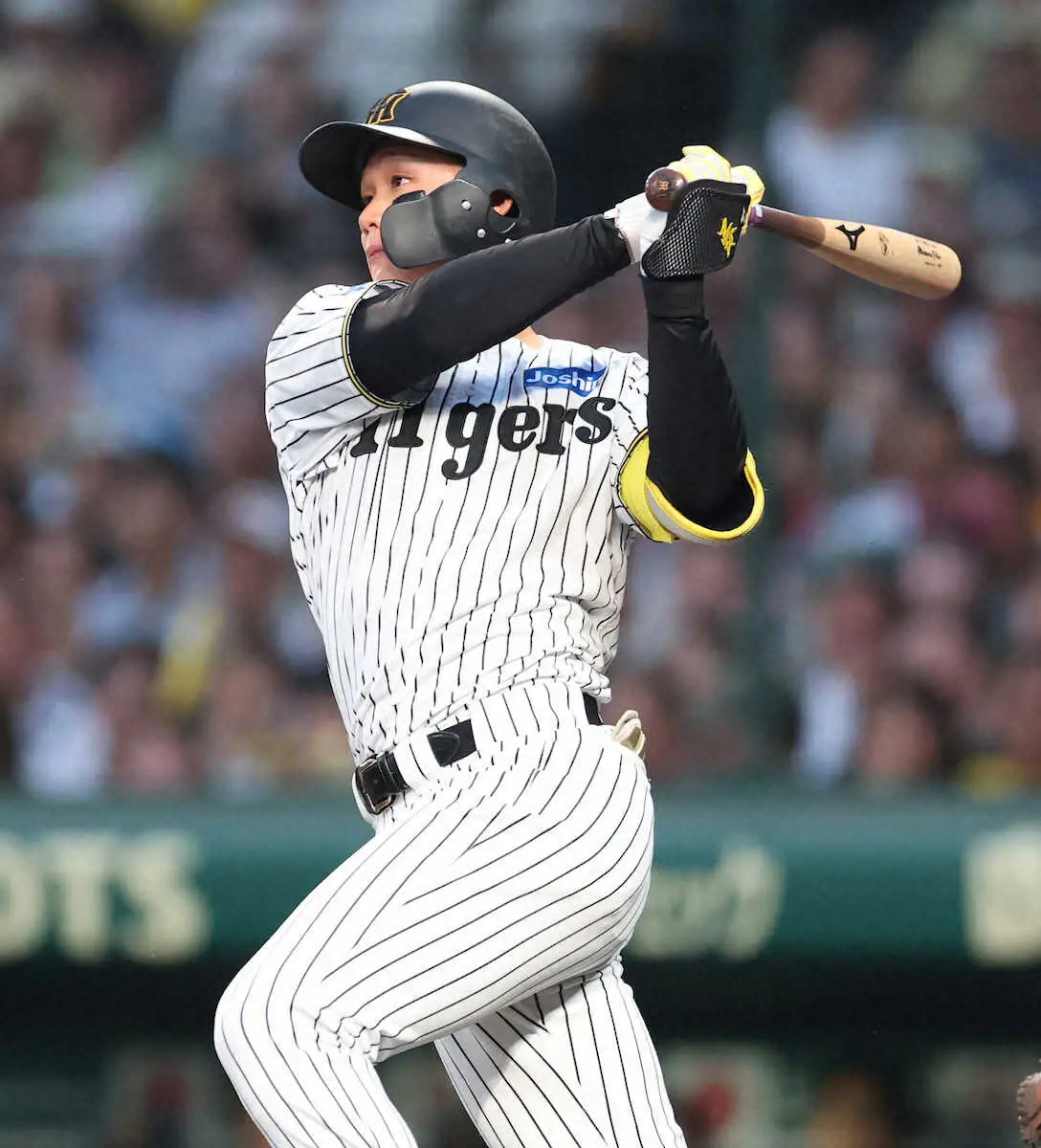 【画像・写真】＜神・巨（13）＞3回、森下は適時打を放つ　（撮影・平嶋　理子）