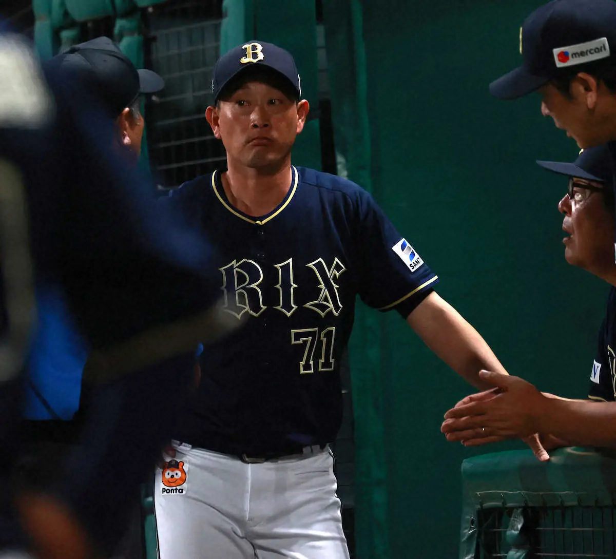 【画像・写真】オリックス・岸田監督「怪我人がたくさん出ているんで…」抹消の西川は最短復帰が「厳しいです」