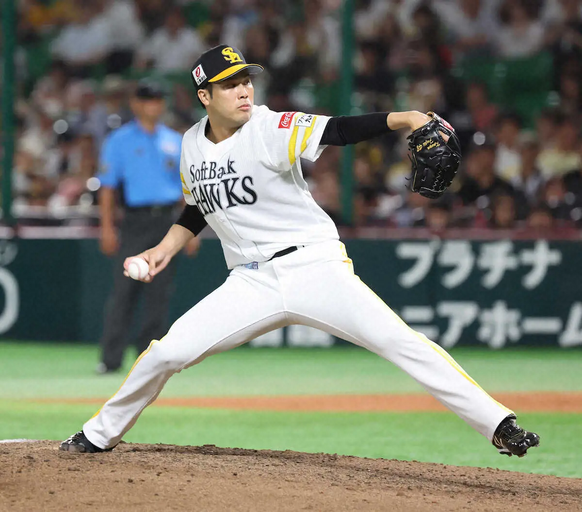 【画像・写真】＜ソ・日（12）＞　　8回から登板する藤井　（撮影・成瀬　徹）