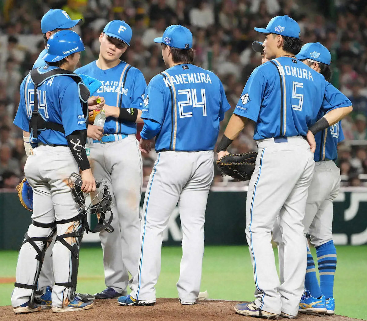 【画像・写真】新庄日本ハムついに首位陥落…どころかゲーム差なしも3位転落　ソフトバンクに今季初の同一カード3連敗