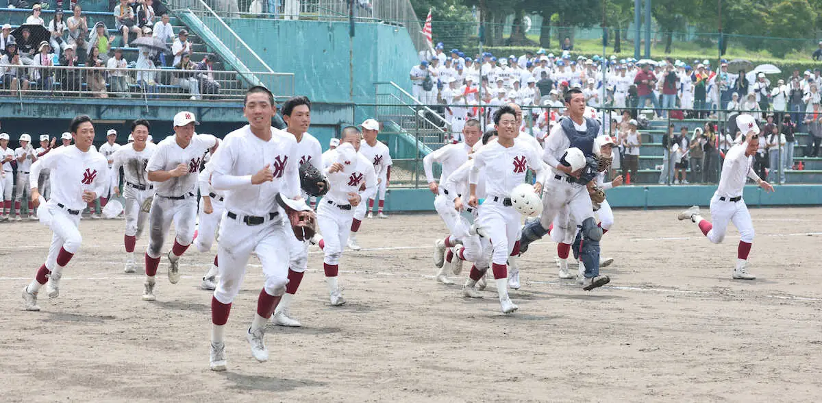 【画像・写真】【高校野球】「天国まで届ける」吉田義男さん母校・山城が初戦突破、21世紀枠最終候補も吉報届かず夏こそ