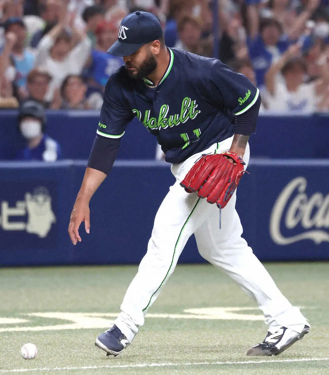 【画像・写真】ヤクルト　助っ人アビラは5回5安打6四死球で4失点も白星　「悔しい登板になってしまった」