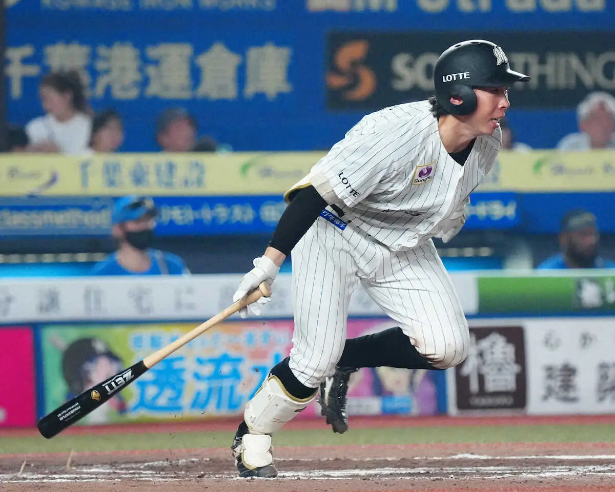 【画像・写真】ロッテ・西川史礁の執念ヘッド！　日本ハム・北山亘基から4得点の同点劇を演出