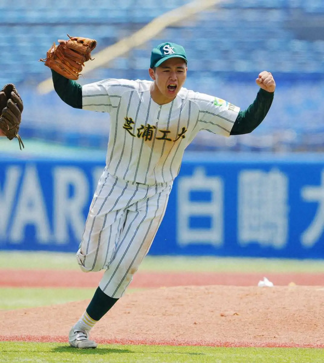 【画像・写真】芝浦工大付・村上　116球完投! 7回に打者で足つるアクシデントも続投