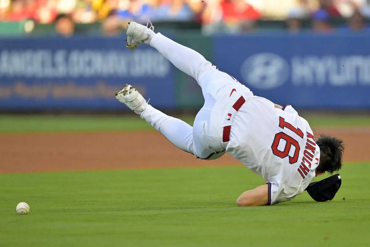 【画像・写真】エンゼルス・菊池雄星　豪快転倒…5回4失点で勝敗つかず　試合はサヨナラ勝ち