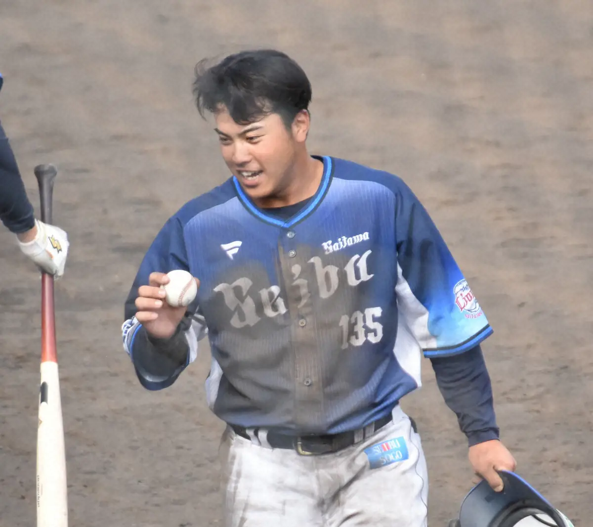 【画像・写真】西武・仲三河優太　支配下再契約「スタンドをめがけてスイングしたい」　浮上目指すチームの起爆剤に