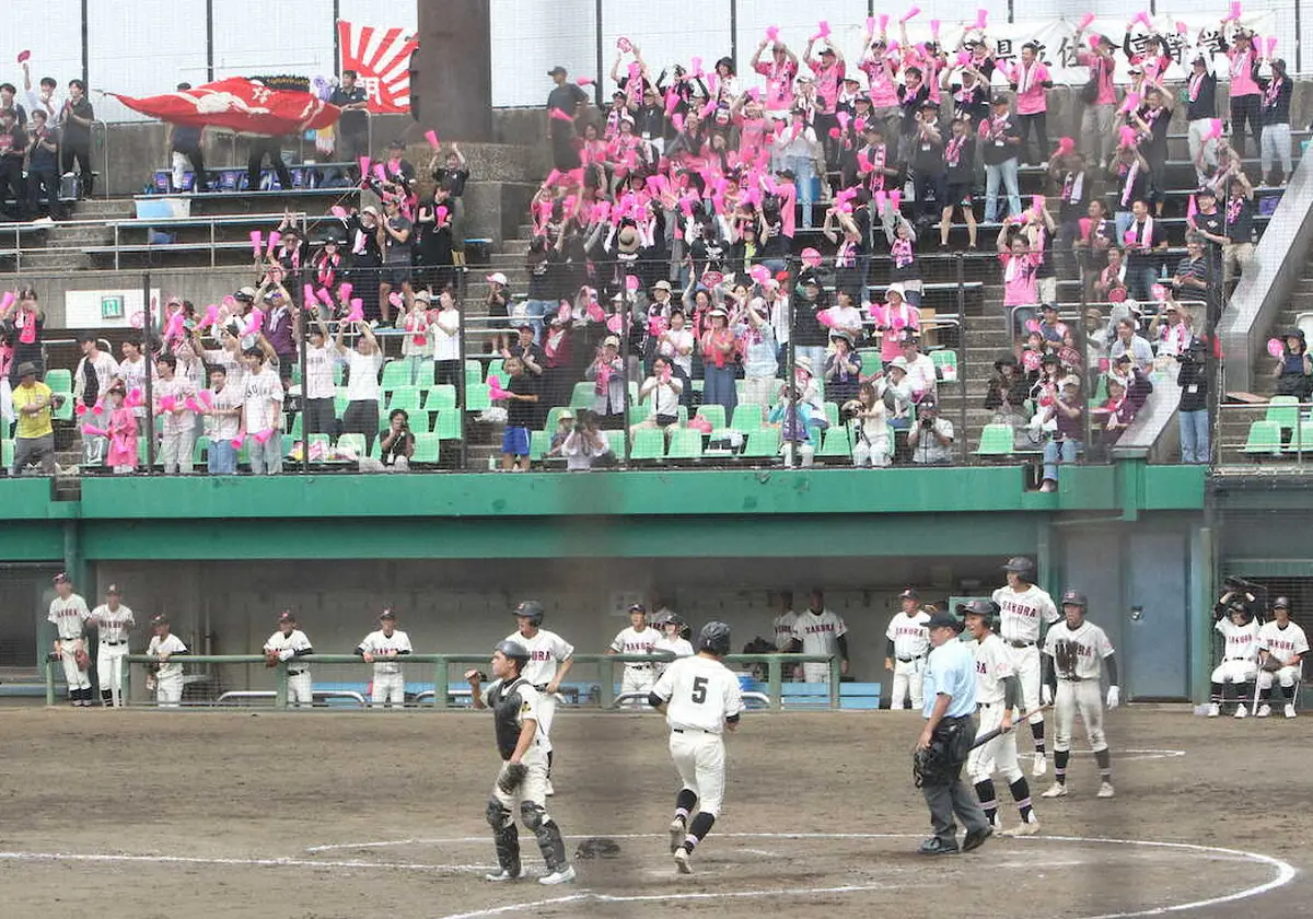 【画像・写真】【高校野球】長嶋さん母校・佐倉　天国の大先輩に勝利届けた　「4番・三塁」の斎藤は2打点