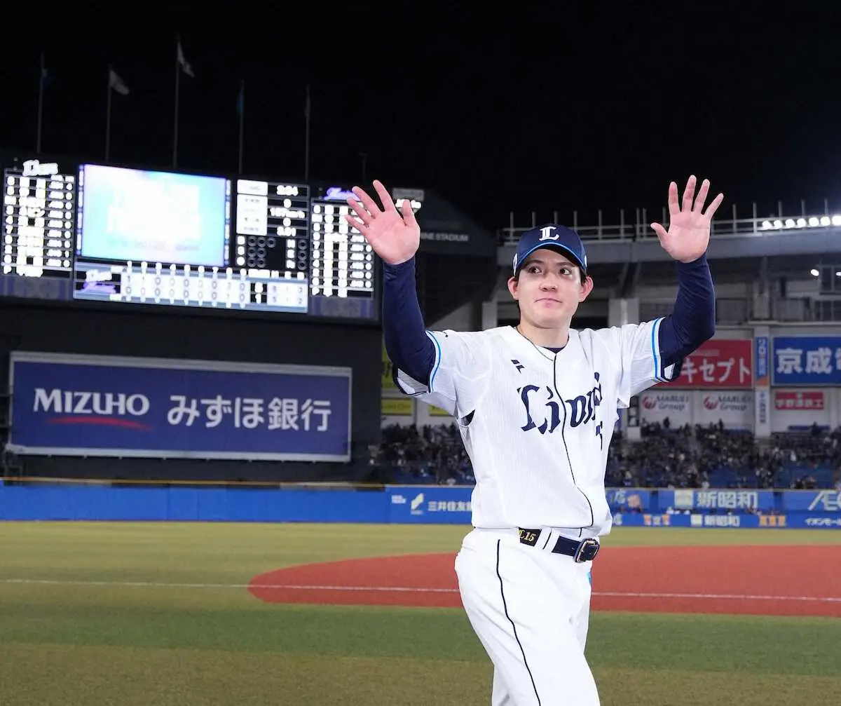 【画像・写真】西武・与座　ロッテに雪辱　8回1失点で3勝目「反省を生かして、やり返すことを目標にして投げた」