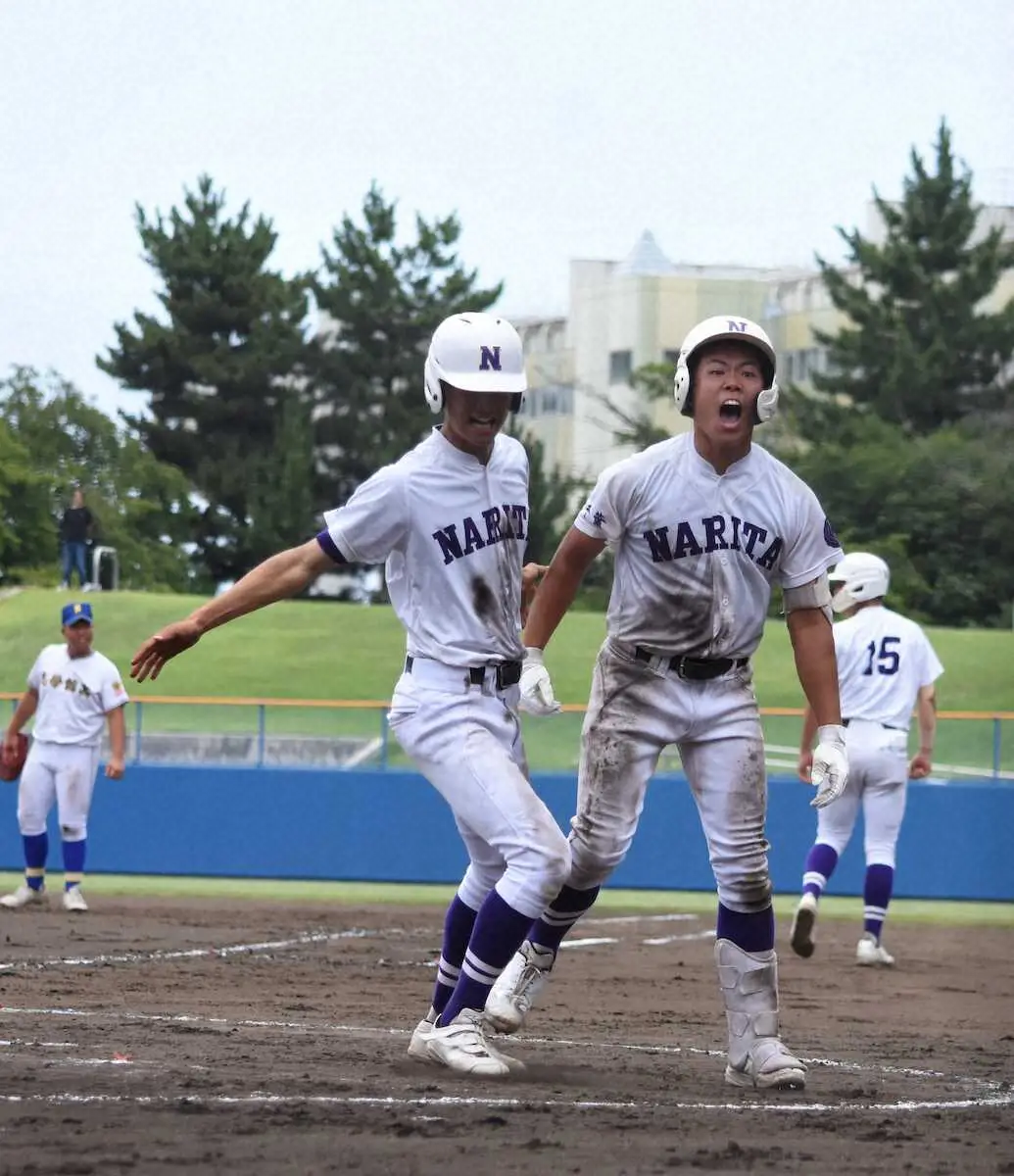【画像・写真】【高校野球】成田がシード校・志学館を撃破！4番の松本主将が逆転2ラン「兄の分まで頑張らないと」
