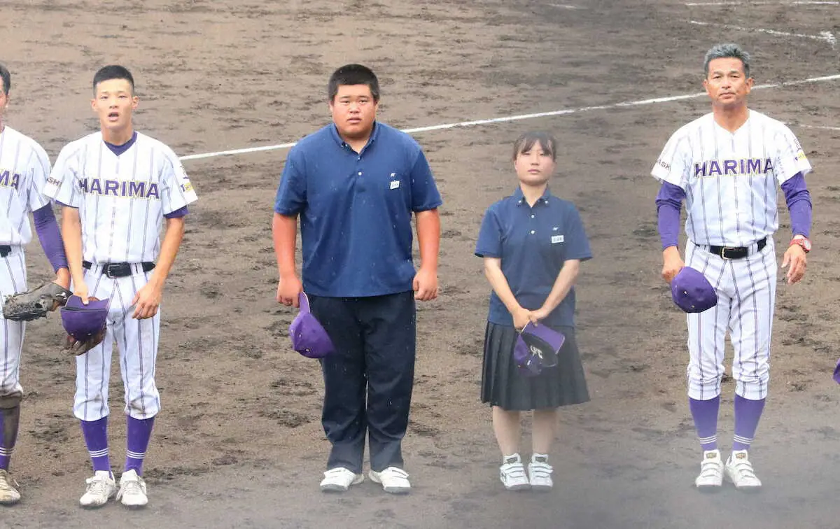 【画像・写真】【高校野球】東播磨「父の野球は私立に勝てる」監督、コーチ、主将…父子3人で好発進