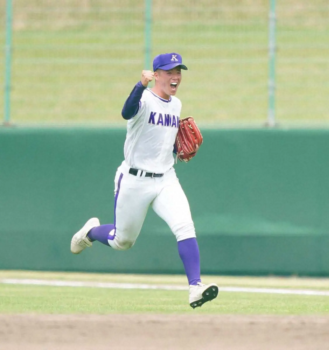 【画像・写真】金足農・吉田大輝が8回2失点と好投してベスト8入り決める　兄はオリックス・輝星