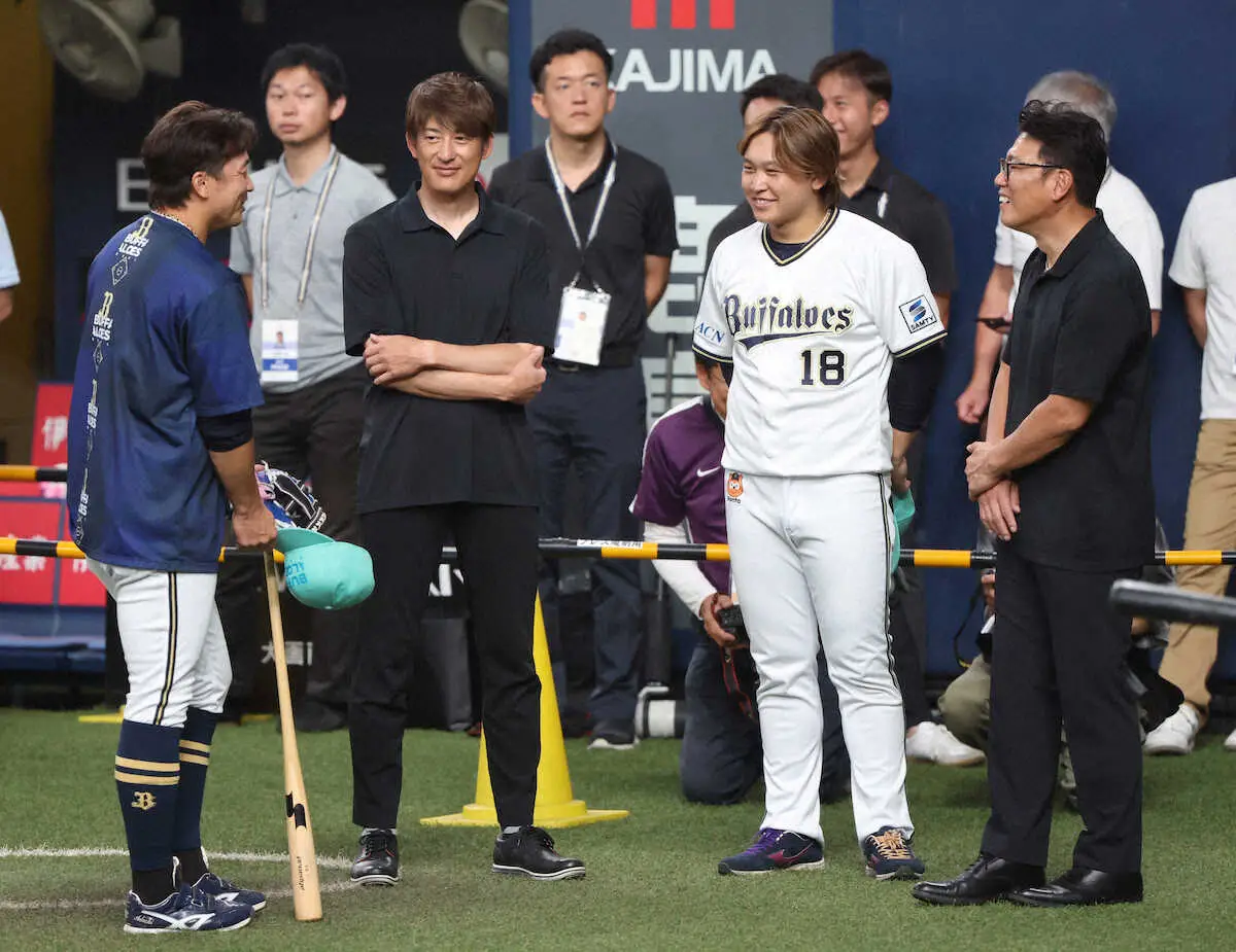 【画像・写真】侍井端監督がオリックス－楽天を視察　楽天・宗山の来春WBC選出に「まだまだチャンスはある」