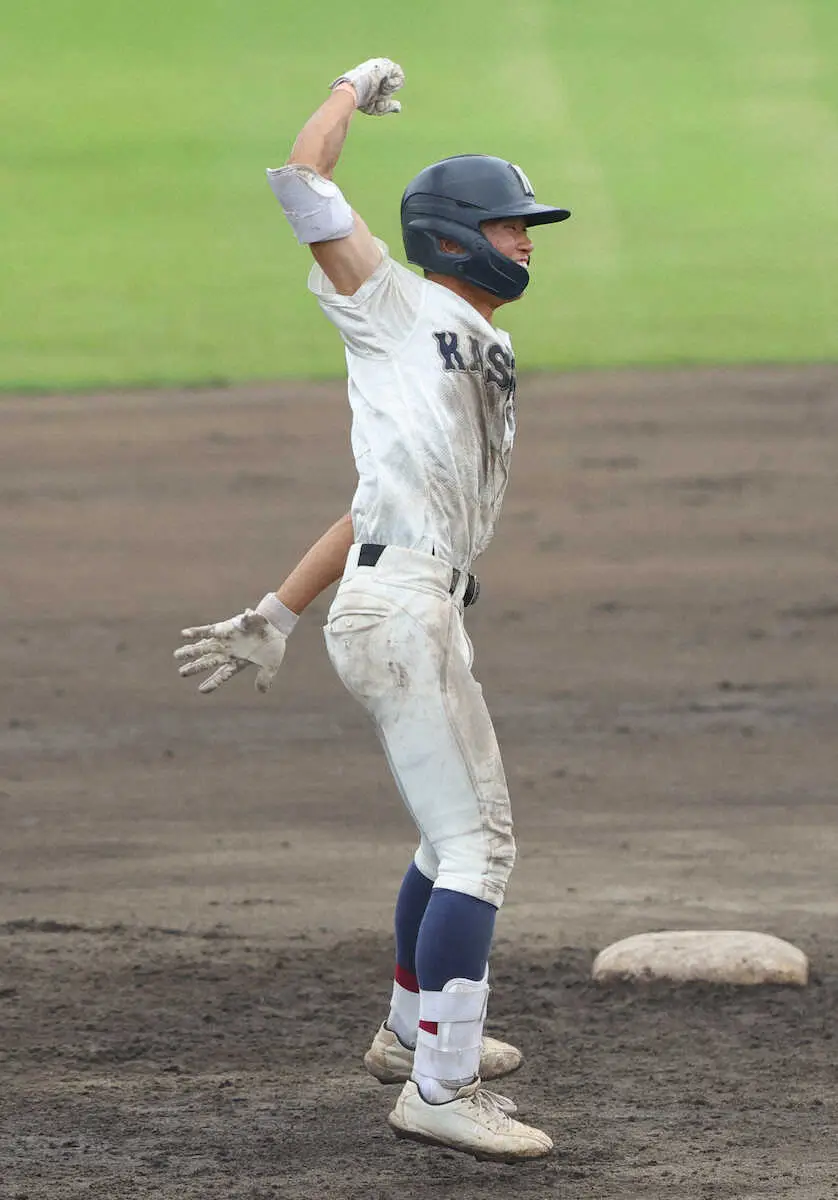 【画像・写真】市柏　小川主将の一打で4年ぶり4回戦進出　1時間40分の中断にも集中力は途切れず