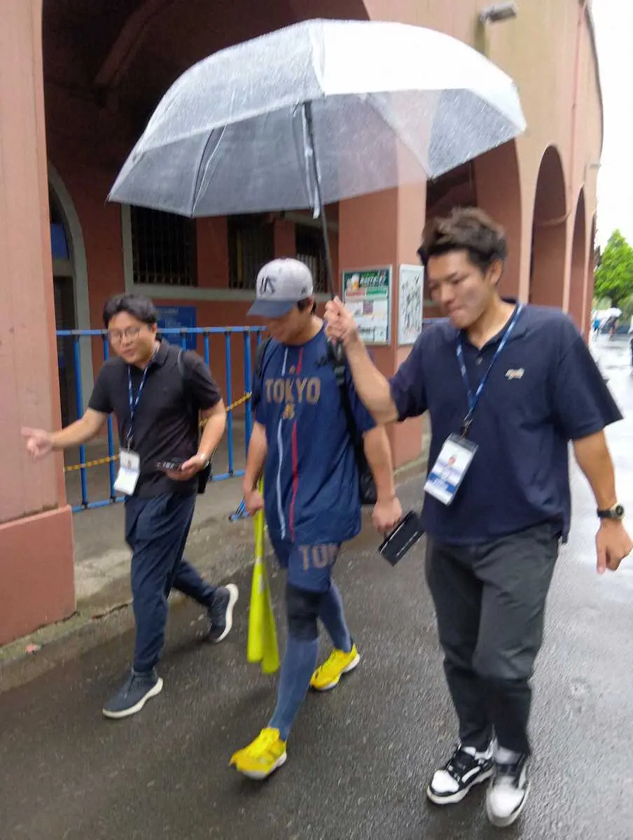 【画像・写真】ヤクルト山田　33歳バースデー　球団記録の通算304号へ「早く打ちたい」