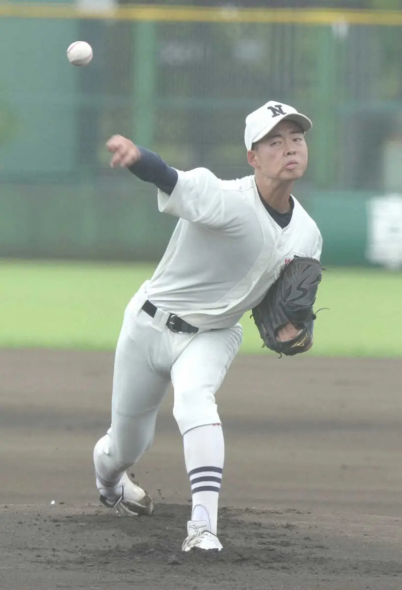 【画像・写真】【高校野球】日大三・谷津　8回無失点10K　雨で中断も「集中力を切らさずに投げられた」