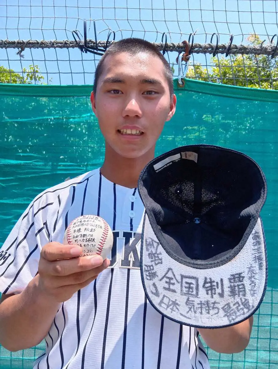 【画像・写真】＜九州国際大付・八女＞豪快な今夏1号を放った九州国際大付の牟礼