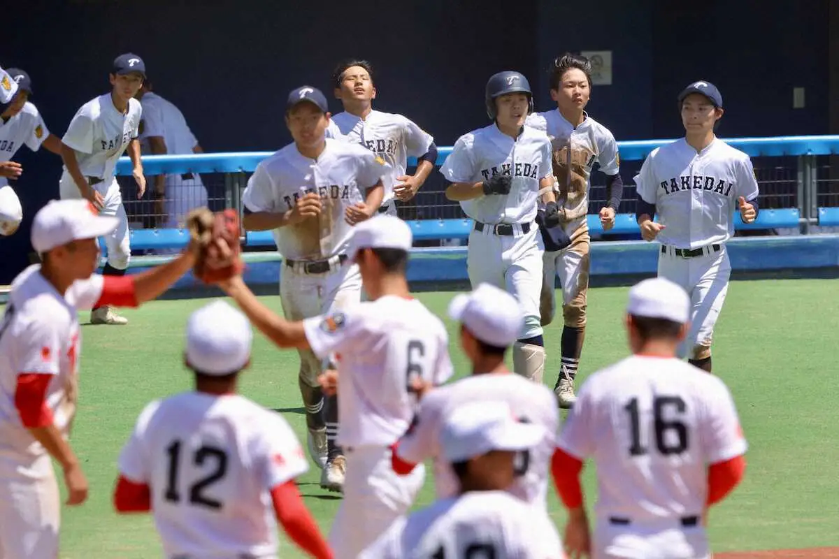 【画像・写真】【高校野球】創部2年目、部員14人の竹台の進撃は4回戦でストップ　荻野主将「ここまで来れるとは」