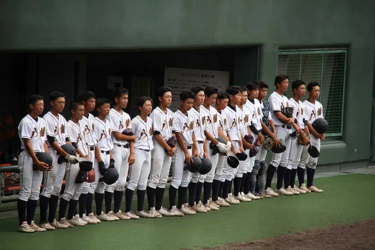 【画像・写真】【高校野球】八幡は4回戦進出ならず　2年生軍団がさわやかに散る