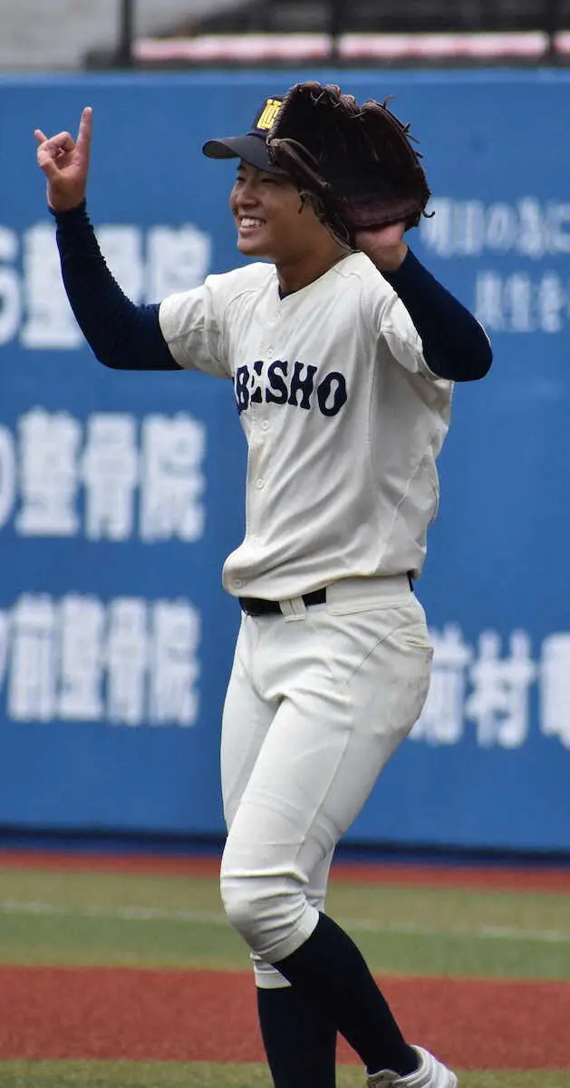 【画像・写真】【高校野球】宇部商が8強進出　エース藤田琉平「父は超えたい」
