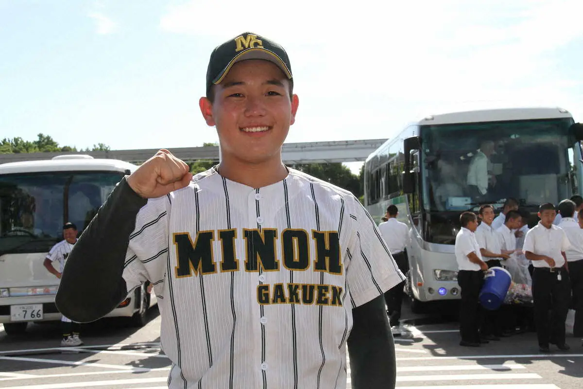 【画像・写真】【高校野球】初の甲子園目指す箕面学園は2年ぶり16強。右腕「りずむ」が最大のピンチで好救援