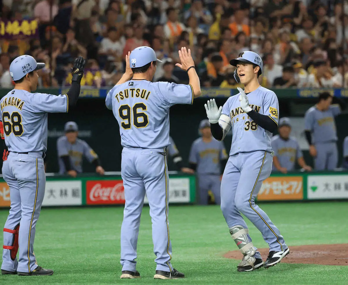 【画像・写真】阪神・小幡竜平　2試合連続の先制2号！左腕・井上の内角高めツーシーム攻略