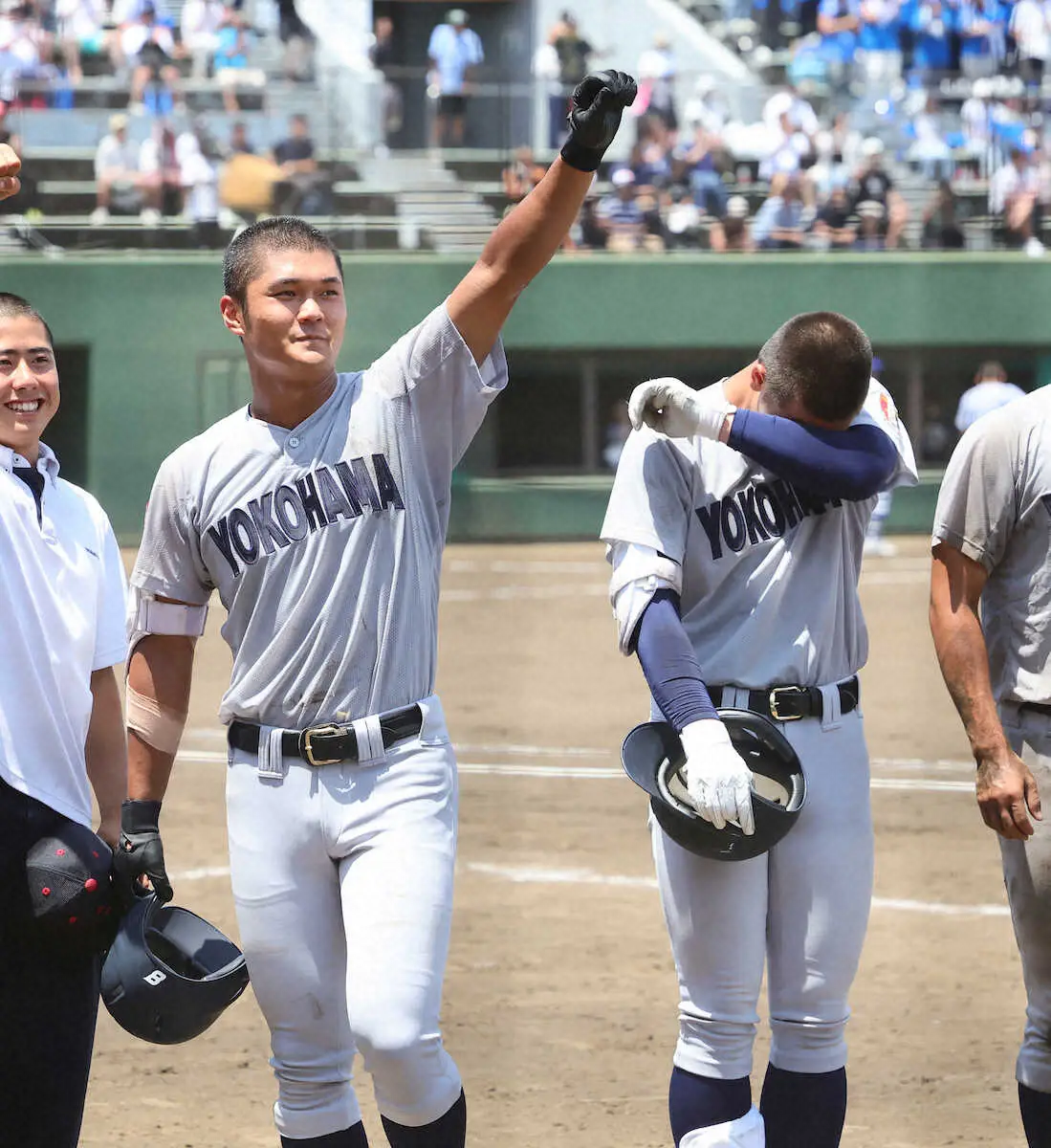 【画像・写真】選抜王者・横浜　0―4から逆転　主将・阿部葉が9回2死から逆転サヨナラ打