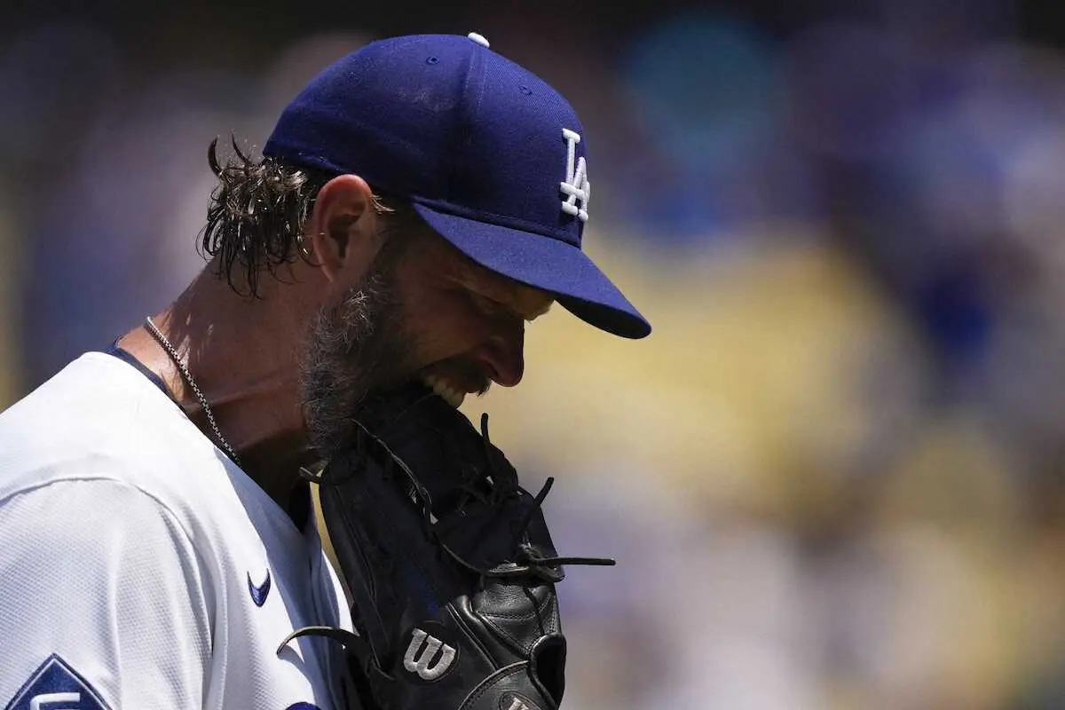 【画像・写真】ドジャース・カーショー　拙守絡み5回途中3失点で降板「自分自身にイライラしていた」