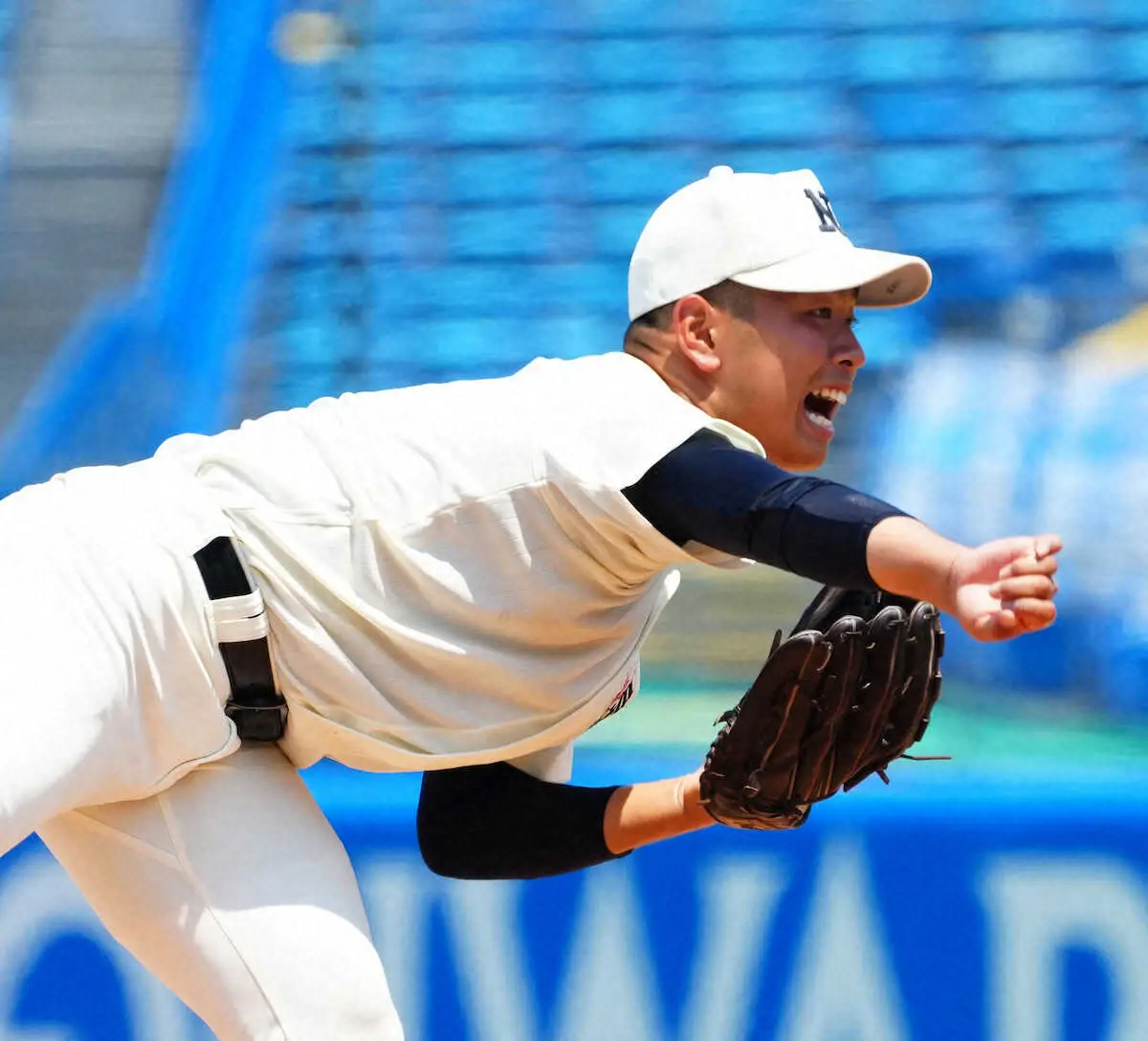 【画像・写真】【高校野球】日大三・近藤優樹が好投　01年甲子園V腕の元近鉄・近藤一樹氏と1字違い「よく言われる」