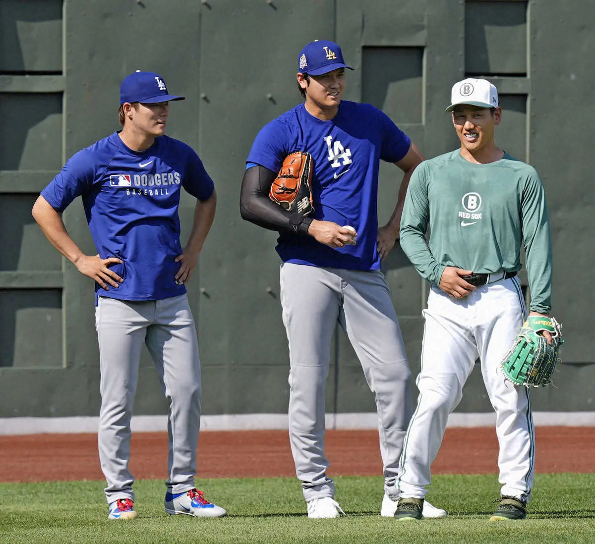 【画像・写真】ドジャース・大谷　自己新6戦連続本塁打ならず　練習中にはRソックス・吉田と会話も