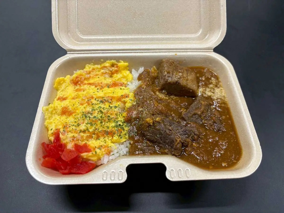【画像・写真】エスコンでも「新庄ランチ」　日本ハム新庄監督が愛したカレーを報道陣へ差し入れ